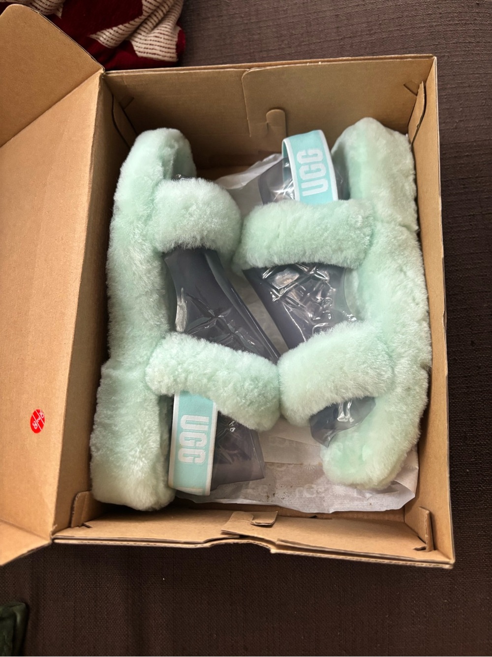 UGG “Oh Yeah” Shearling Slide Sandals in color Sky. RARE COLOR